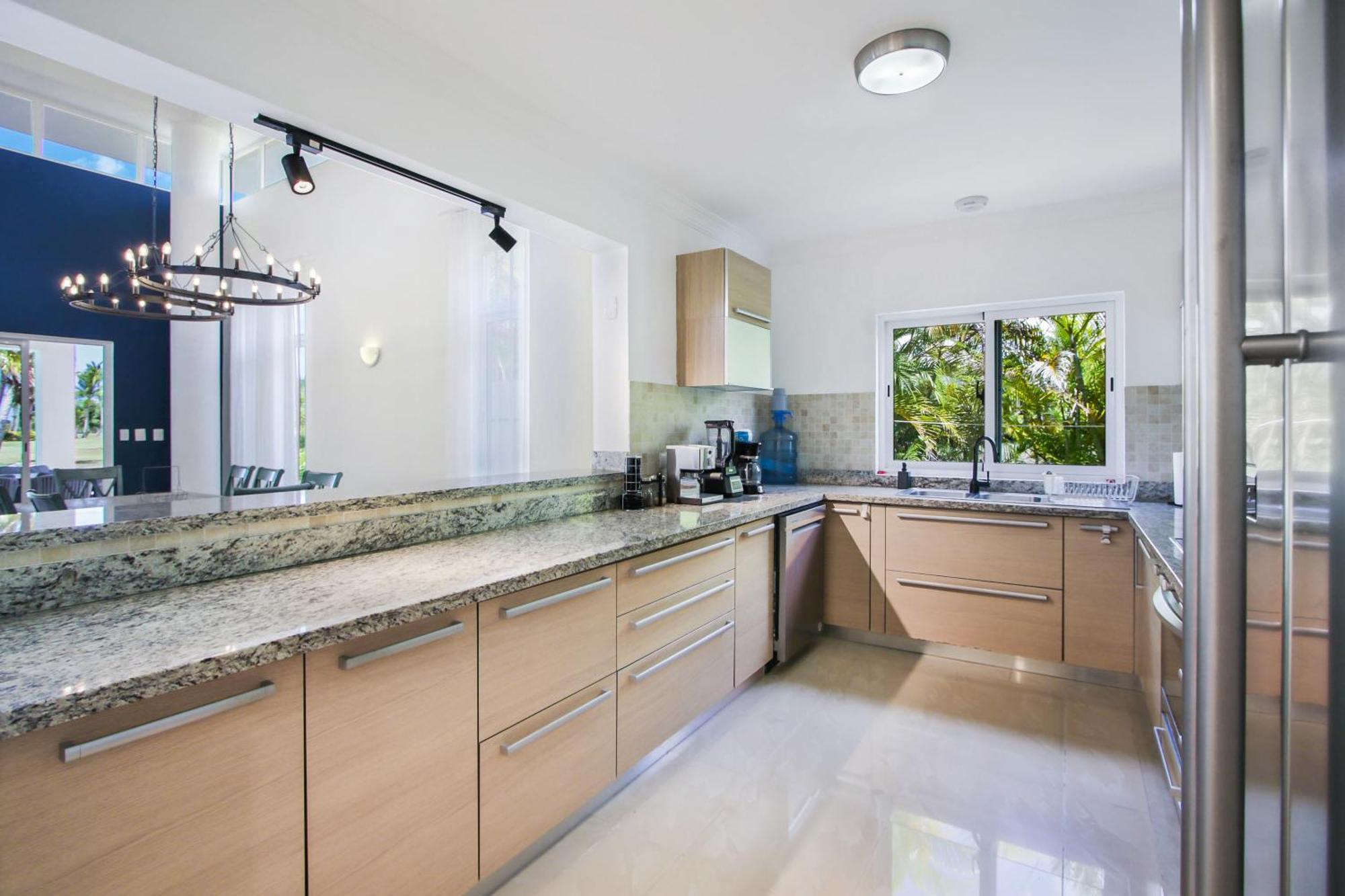 Stunning 3-bedroom With Pool, Jacuzzi And Maid Near Bavaro Pousada Punta Cana