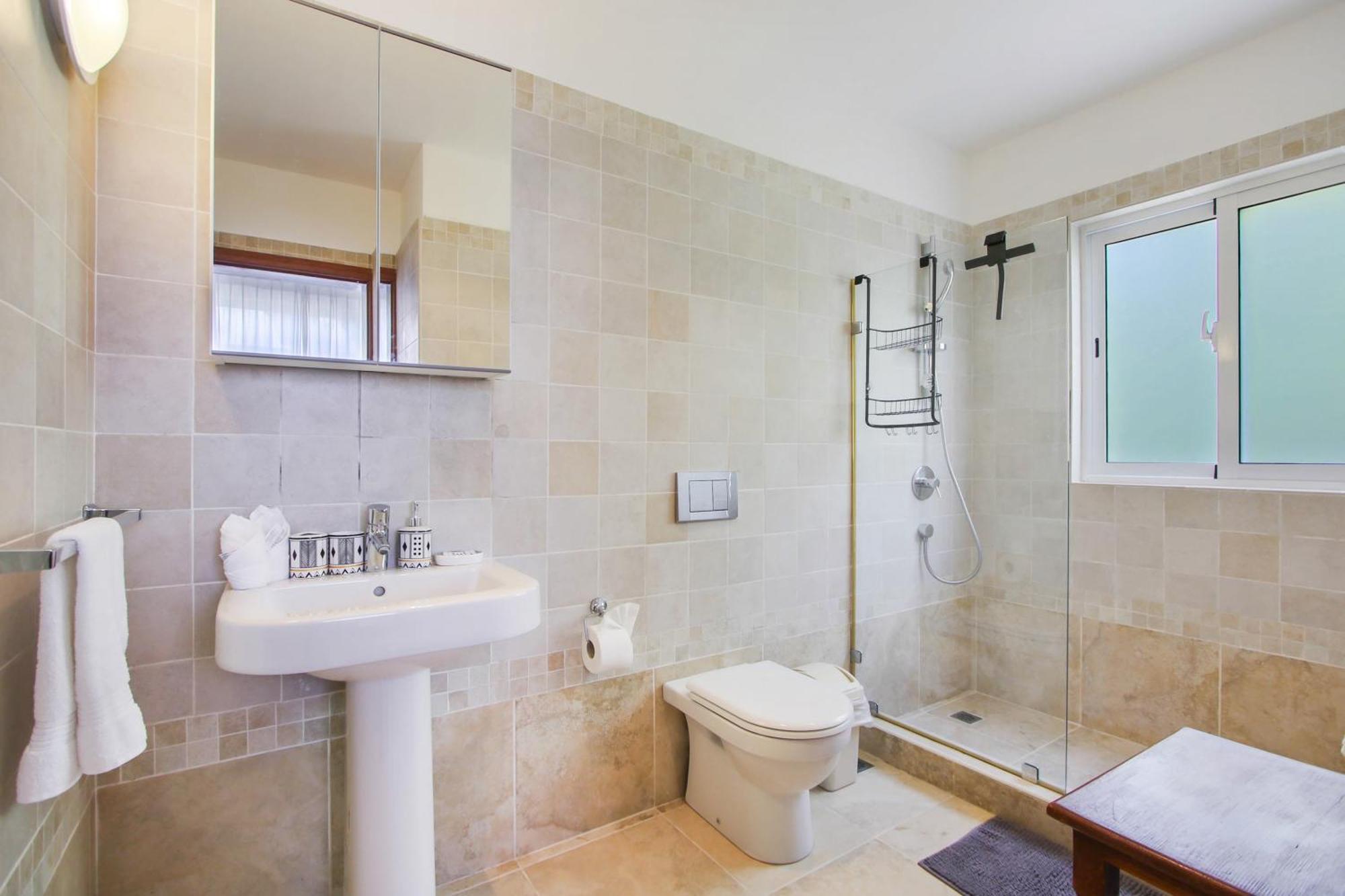 Stunning 3-bedroom With Pool, Jacuzzi And Maid Near Bavaro Pousada